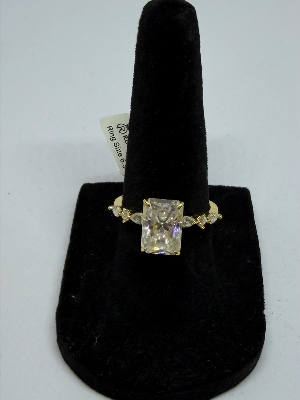 Gold-Tone Women’s Ring with Rectangular Clear Stone